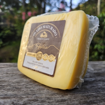 Queijo Maturado Resteia (mínimo 280g)